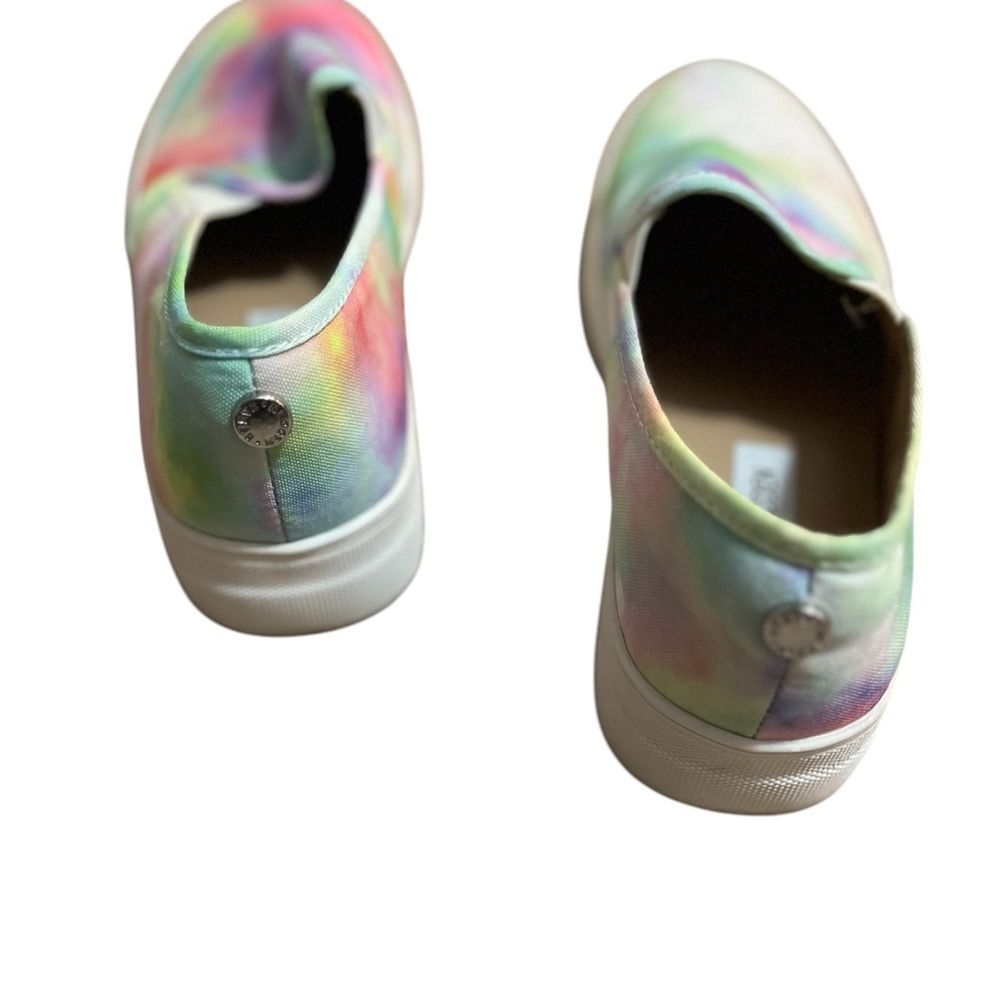 Steve Madden Toshe women's size 7.5 medium Colorful Tie-Dye Slip-On Sneakers - Picture 3 of 5